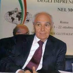 L'ex ministro Sirchia